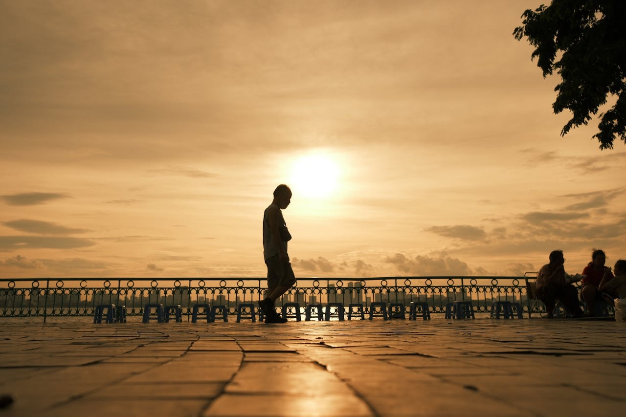  The Maintenance Mindset: How to Keep Fat Loss Off Forever (Relapse Prevention & Identity)